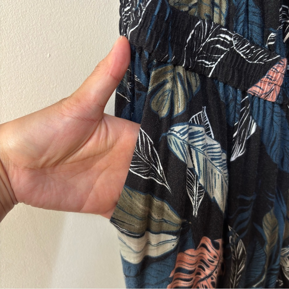 Aritzia Talula Leaf Print Jumpsuit in Blue and Pink - Picture 7 of 9